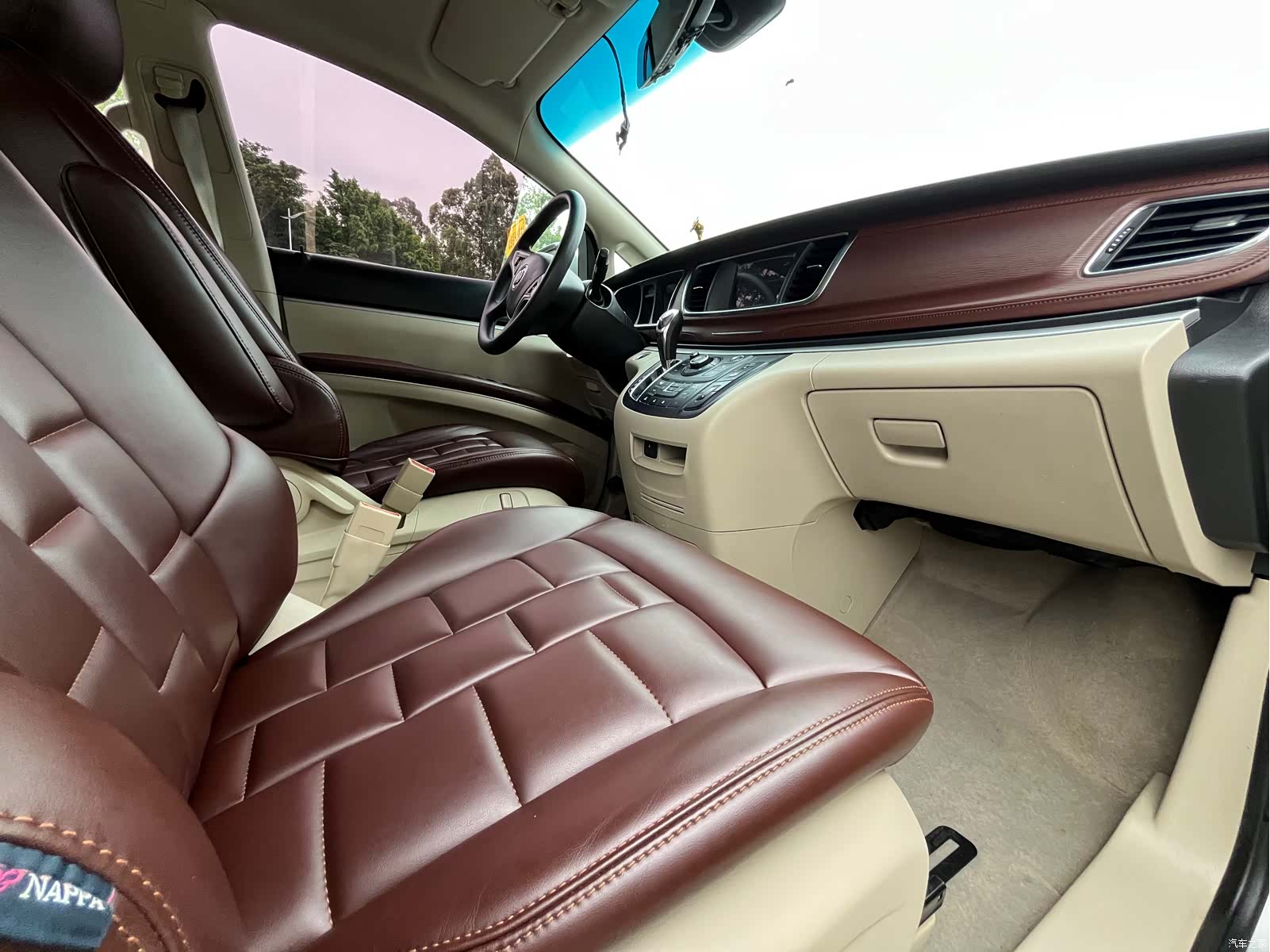 Buick GL8, 2019 11