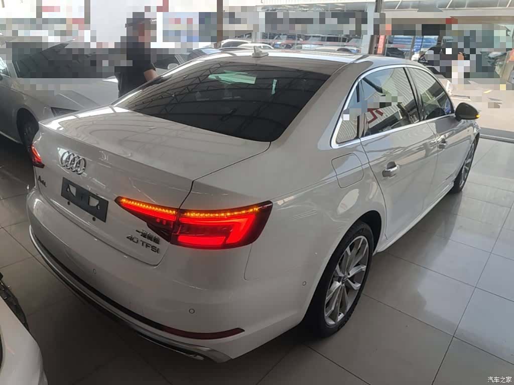 Audi A4L, 2019 7