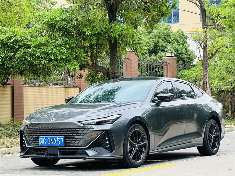 Changan UNI-V