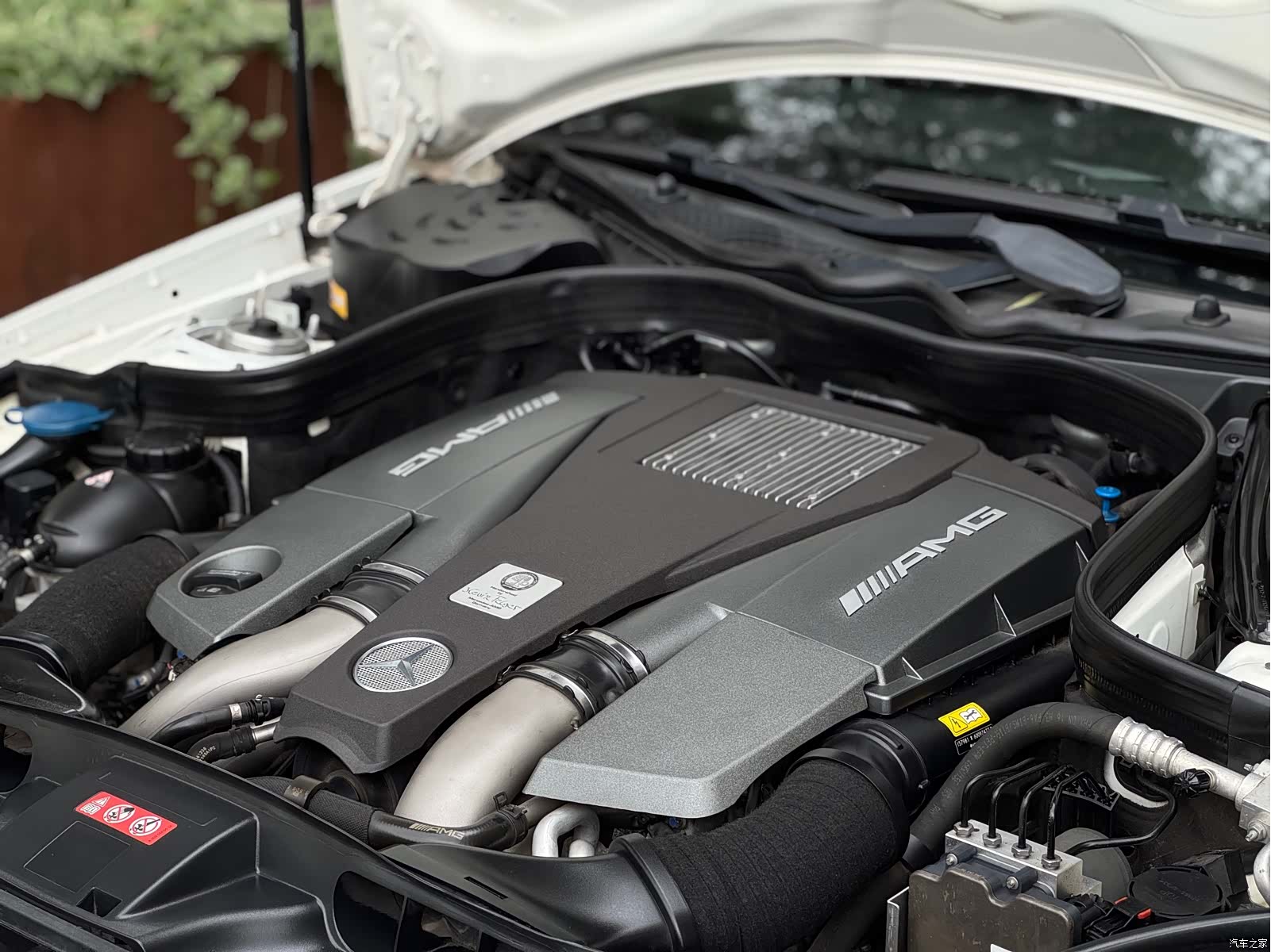 Mercedes-Benz CLS, 2016 23