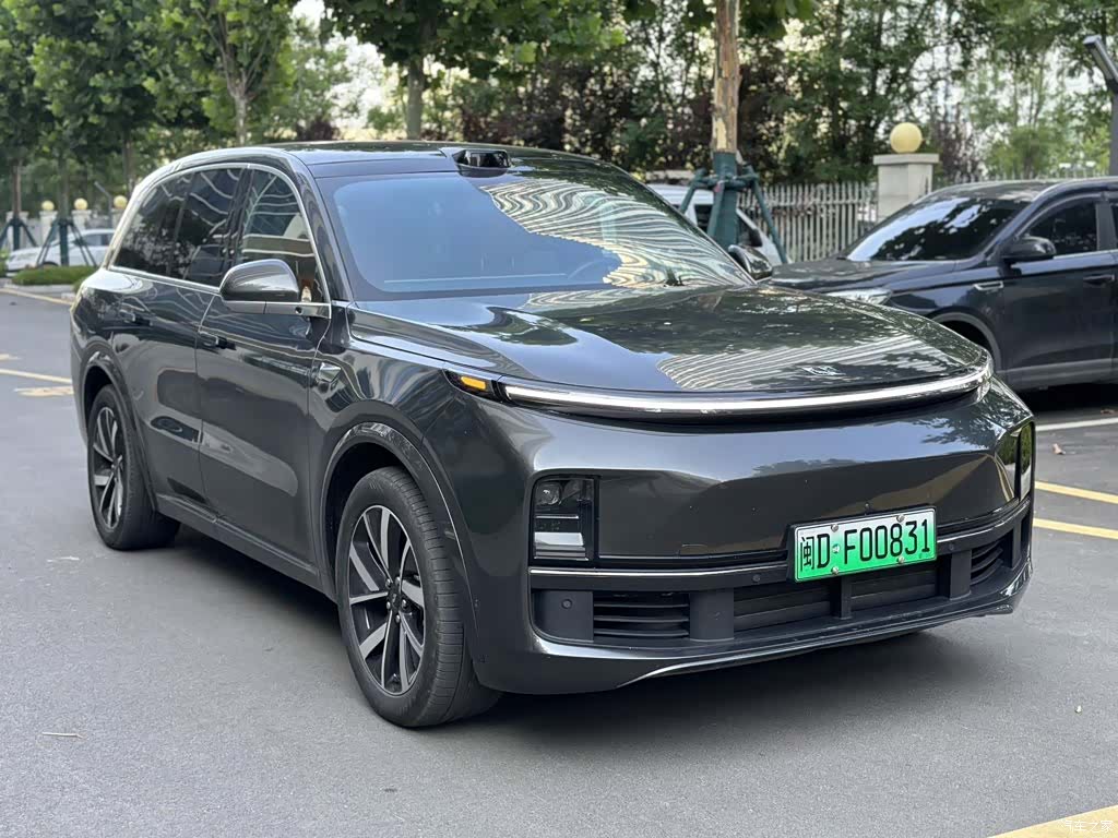 Li Auto L8, 2023 3