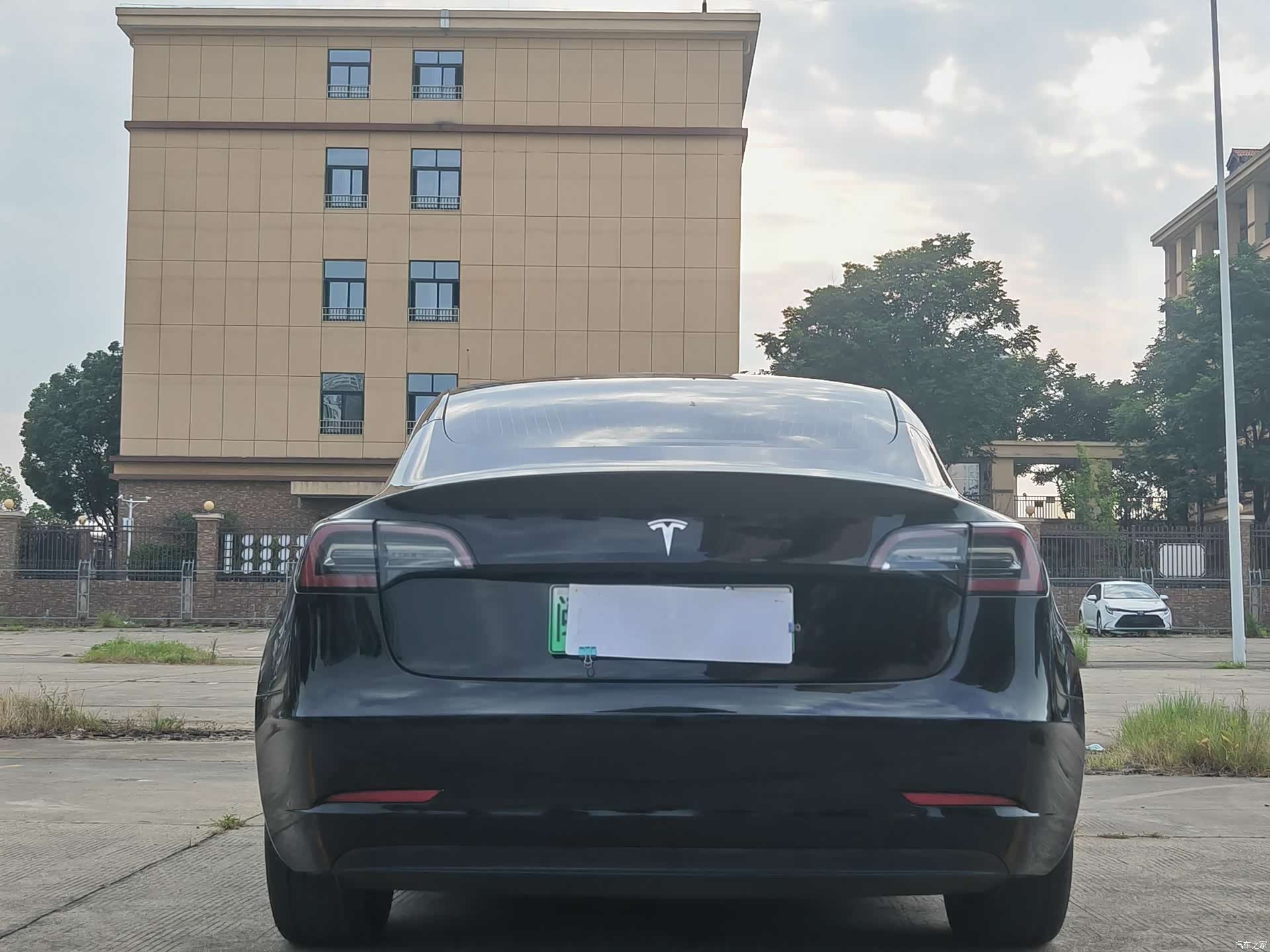Tesla Model 3, 2020 все фото