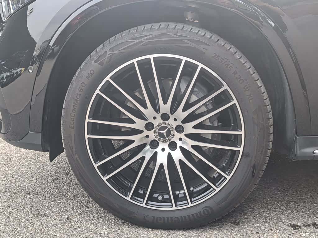 Mercedes-Benz GLC, 2025 12