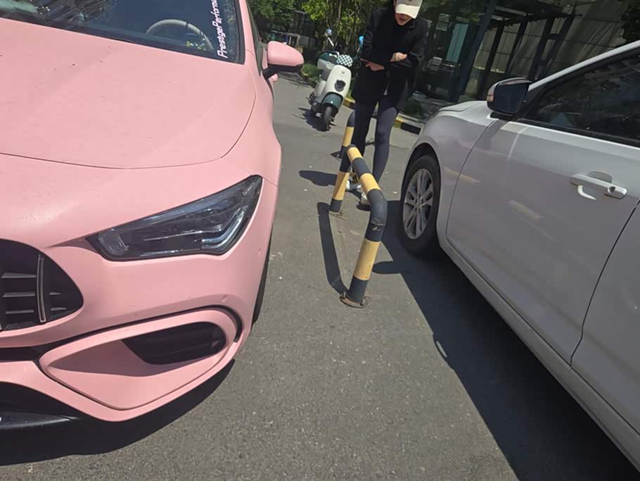 Mercedes-Benz CLA AMG Mercedes-Benz CLA AMG