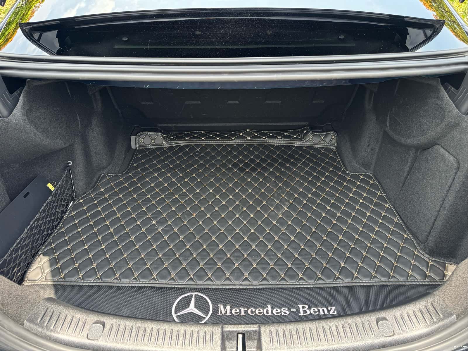 Mercedes-Benz E-Class, 2019 11