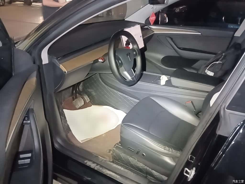 Tesla Model Y, 2021 16