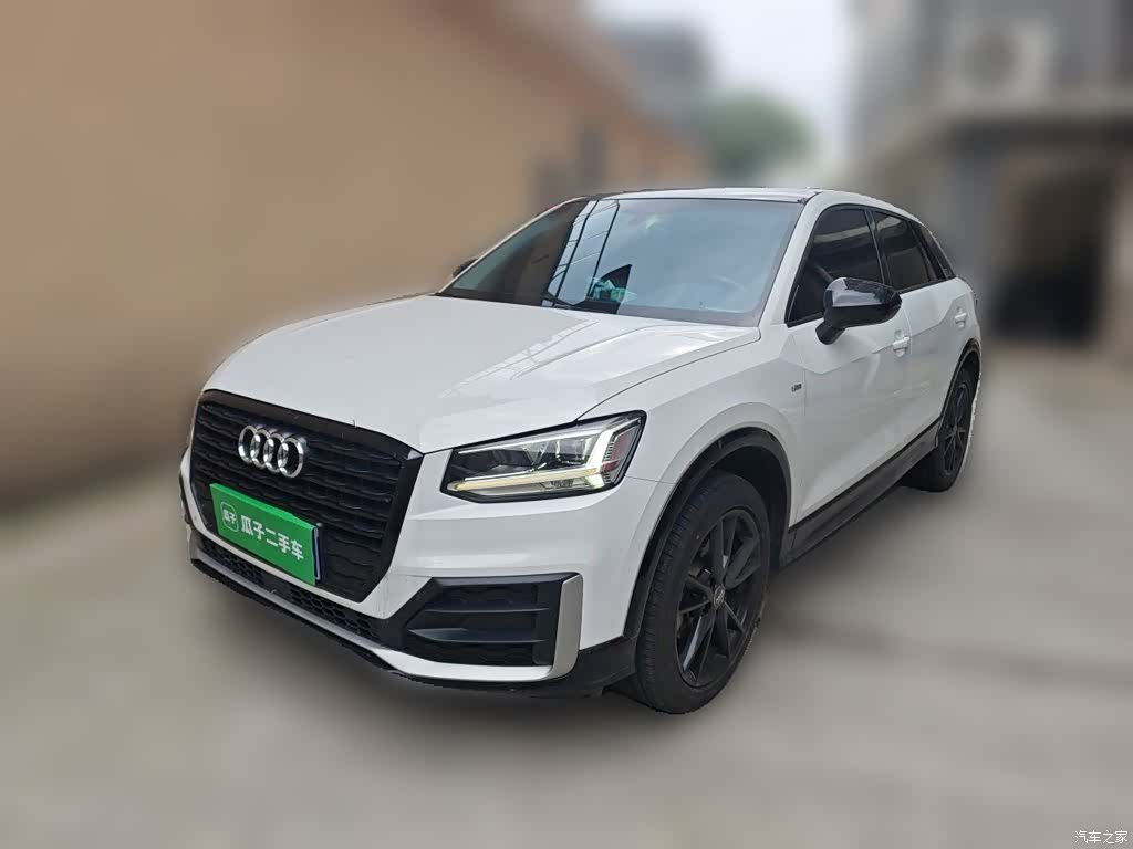Audi Q2L, 2019 2