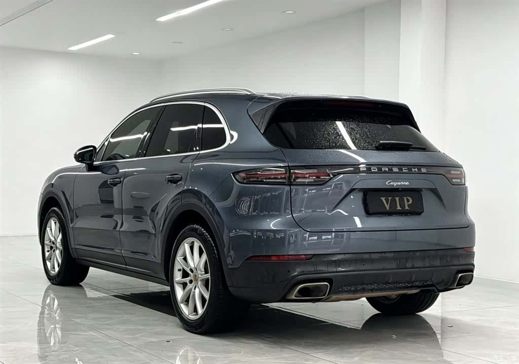 Porsche Cayenne, 2018 9