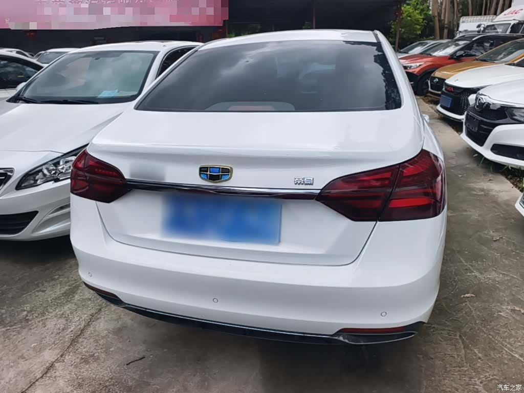 Geely Emgrand, 2018 6