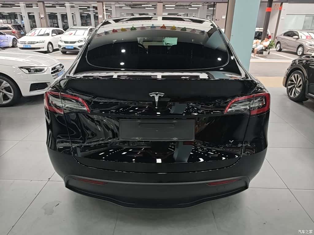 Tesla Model Y, 2023 6