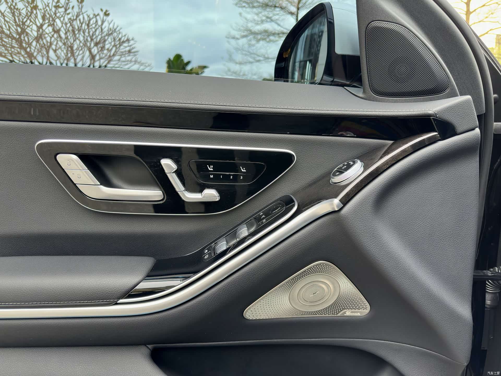 Mercedes-Benz S-Class, 2022 18