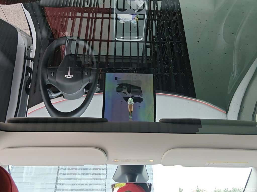 Tesla Model Y, 2024 9