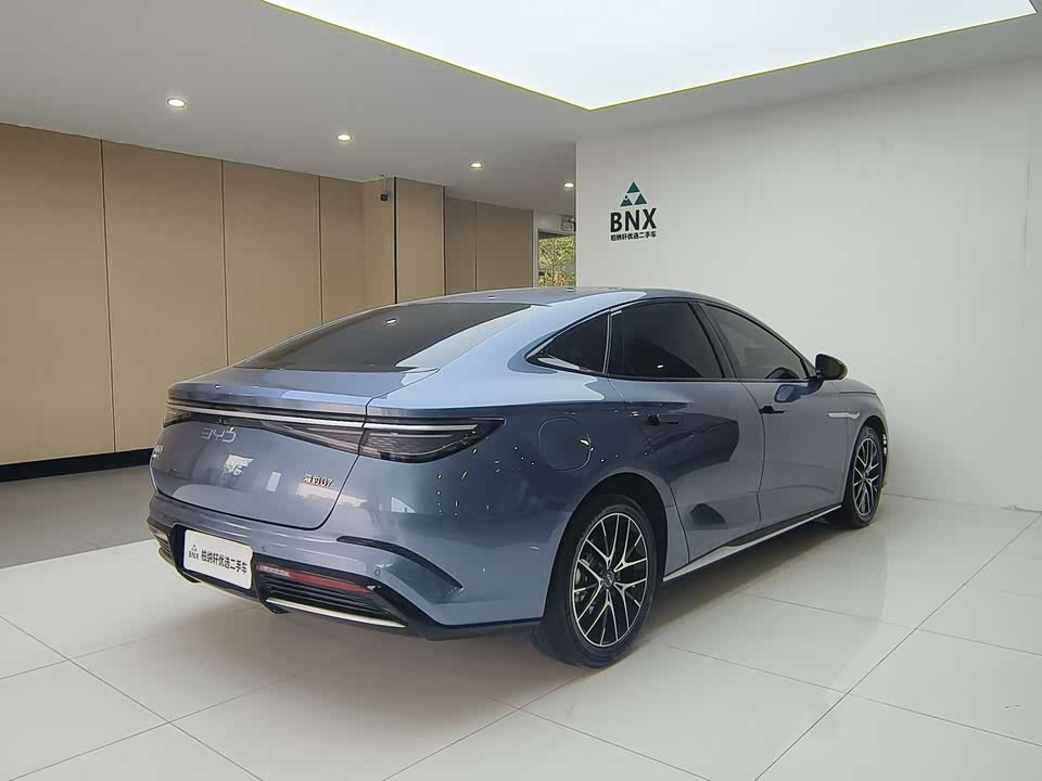 BYD Seal 07 DM-i
