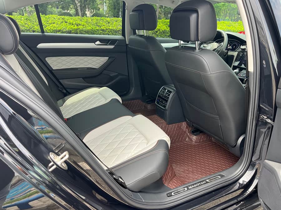 Volkswagen Magotan 2023, фото 6