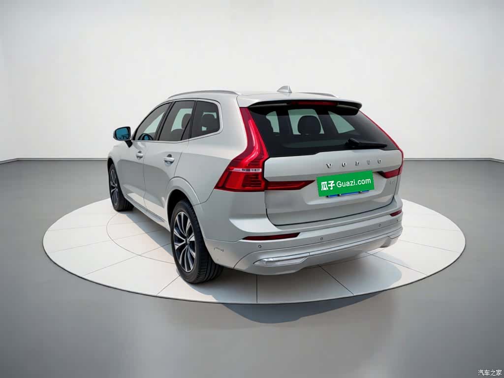 Volvo XC60, 2022 4