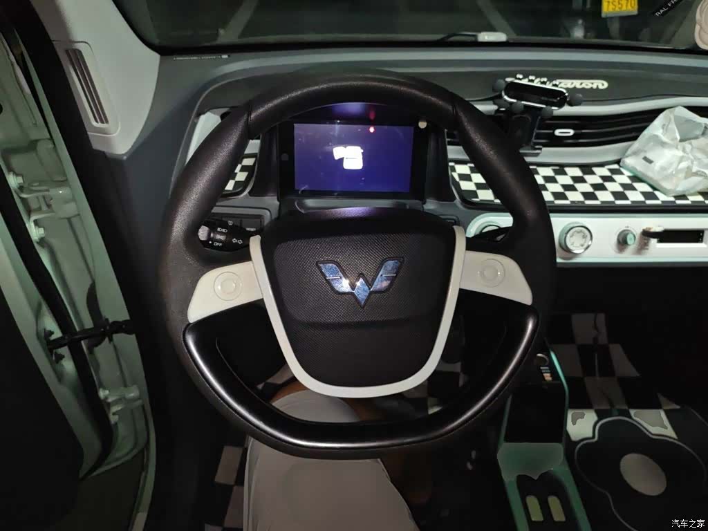 Wuling MINIEV, 2022 6