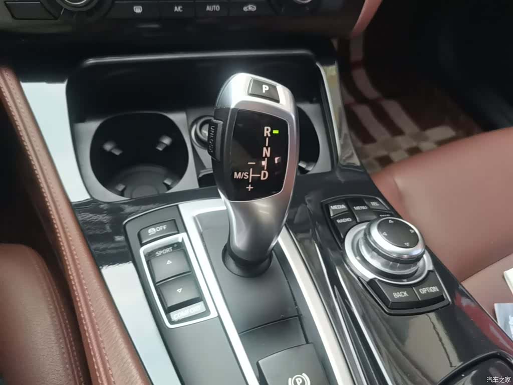 BMW 5 Series, 2016 14