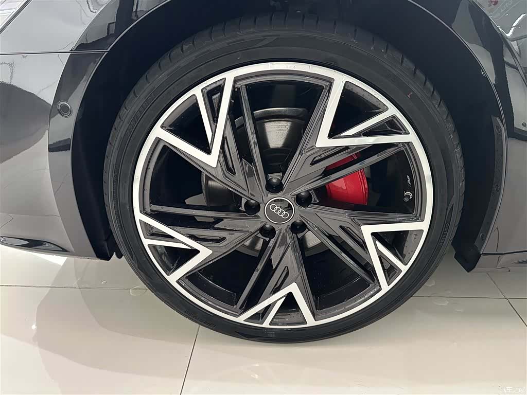 Audi A7L, 2024 все фото