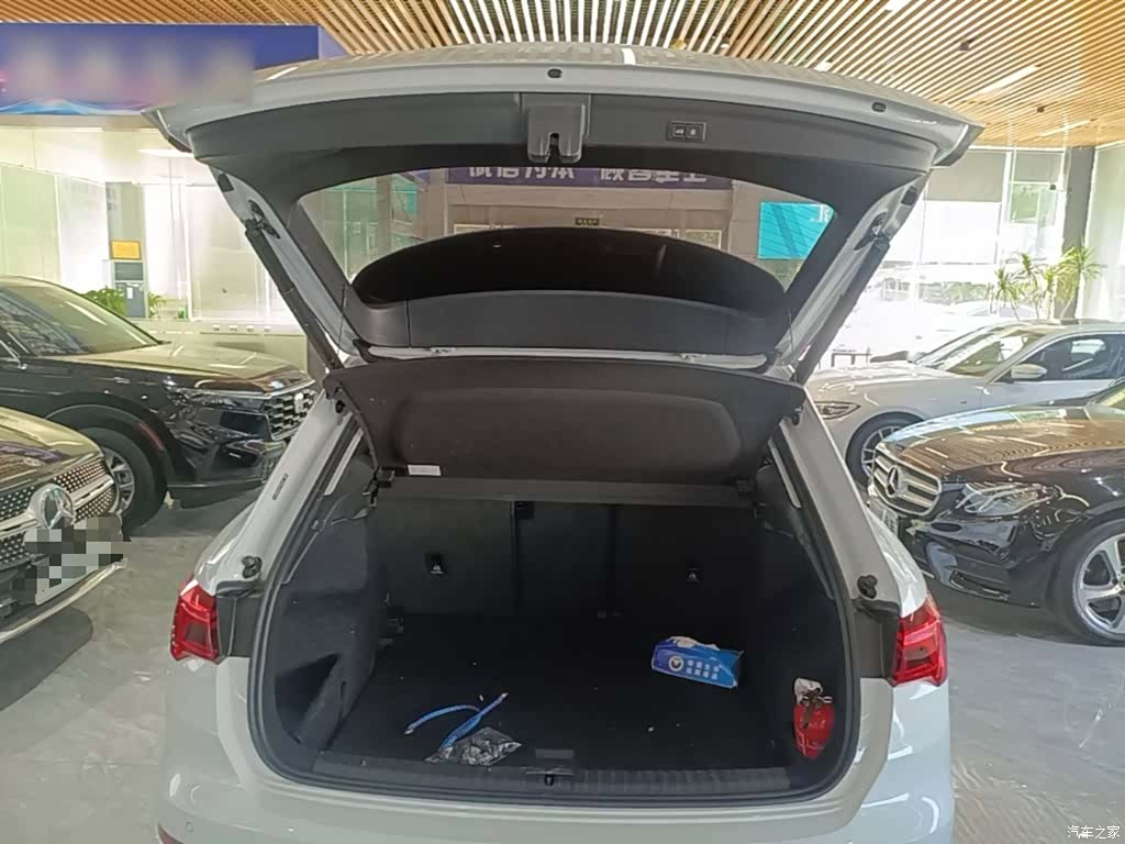 Audi Q3, 2023 19