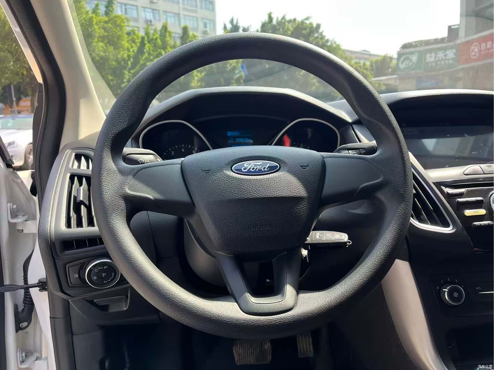 Ford Focus, 2019 33