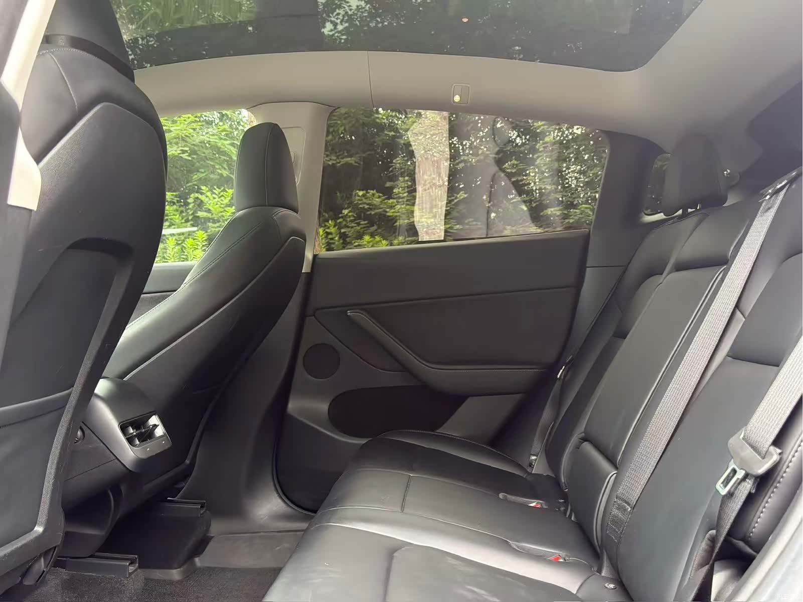 Tesla Model Y, 2022 6
