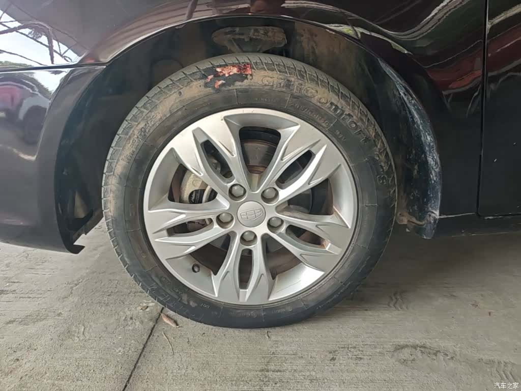 Geely Emgrand, 2015 23