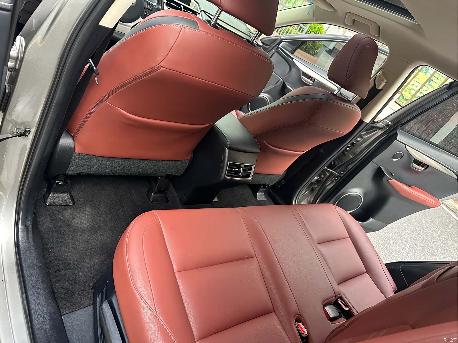 Lexus NX, 2016 13