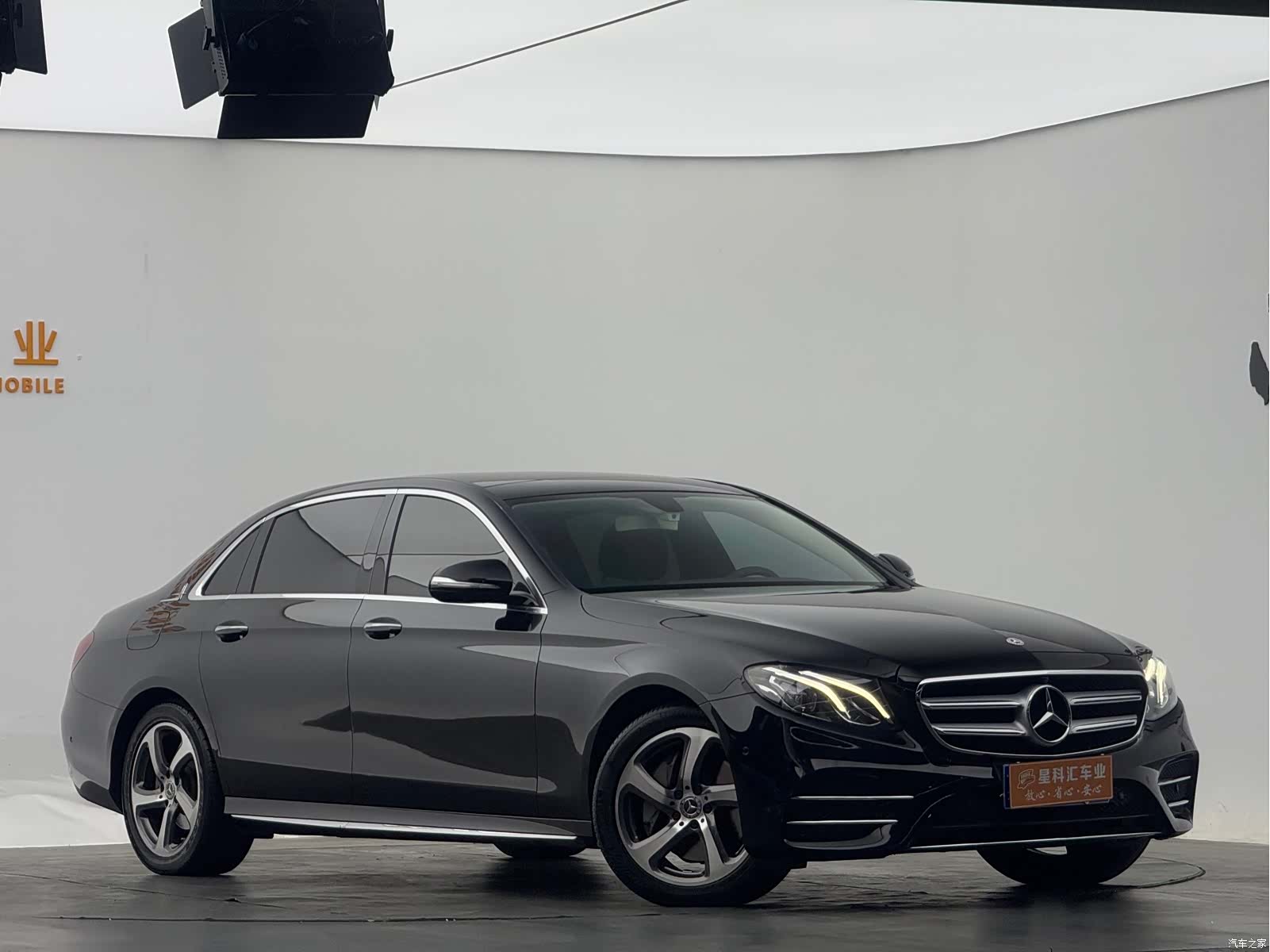 Mercedes-Benz E-Class, 2019 3