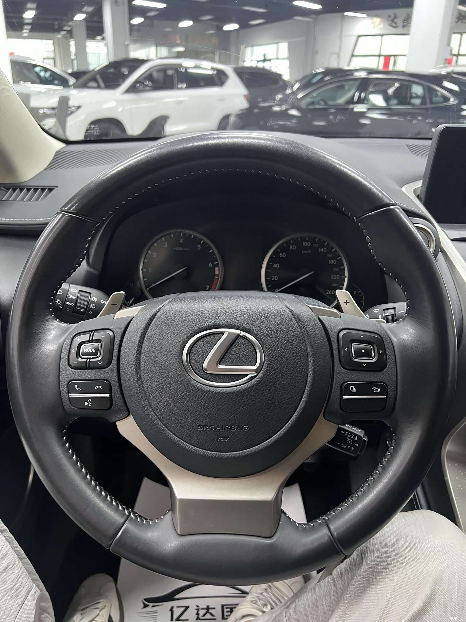Lexus NX, 2021 24