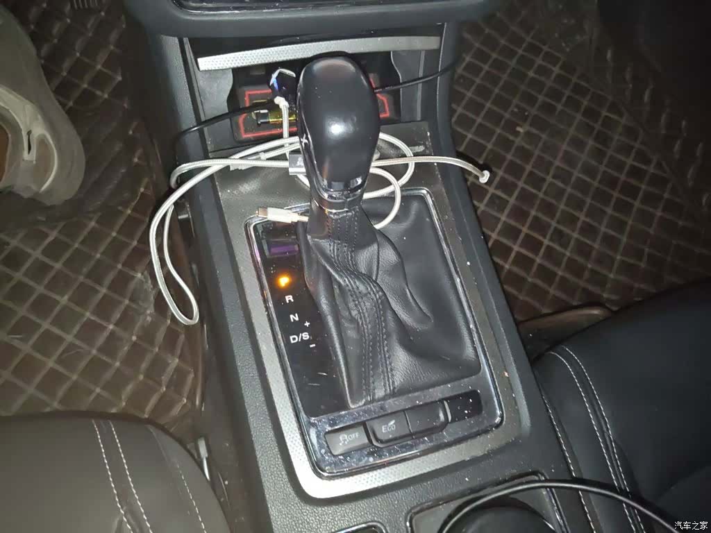 Roewe i6, 2017 10