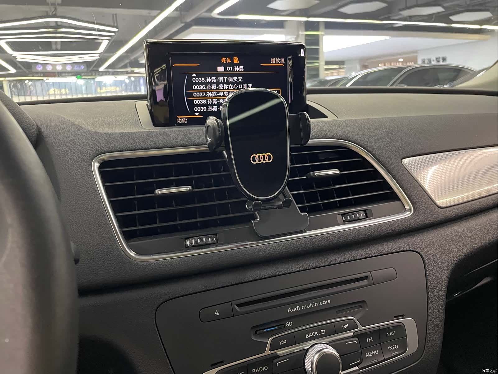 Audi Q3, 2014 16