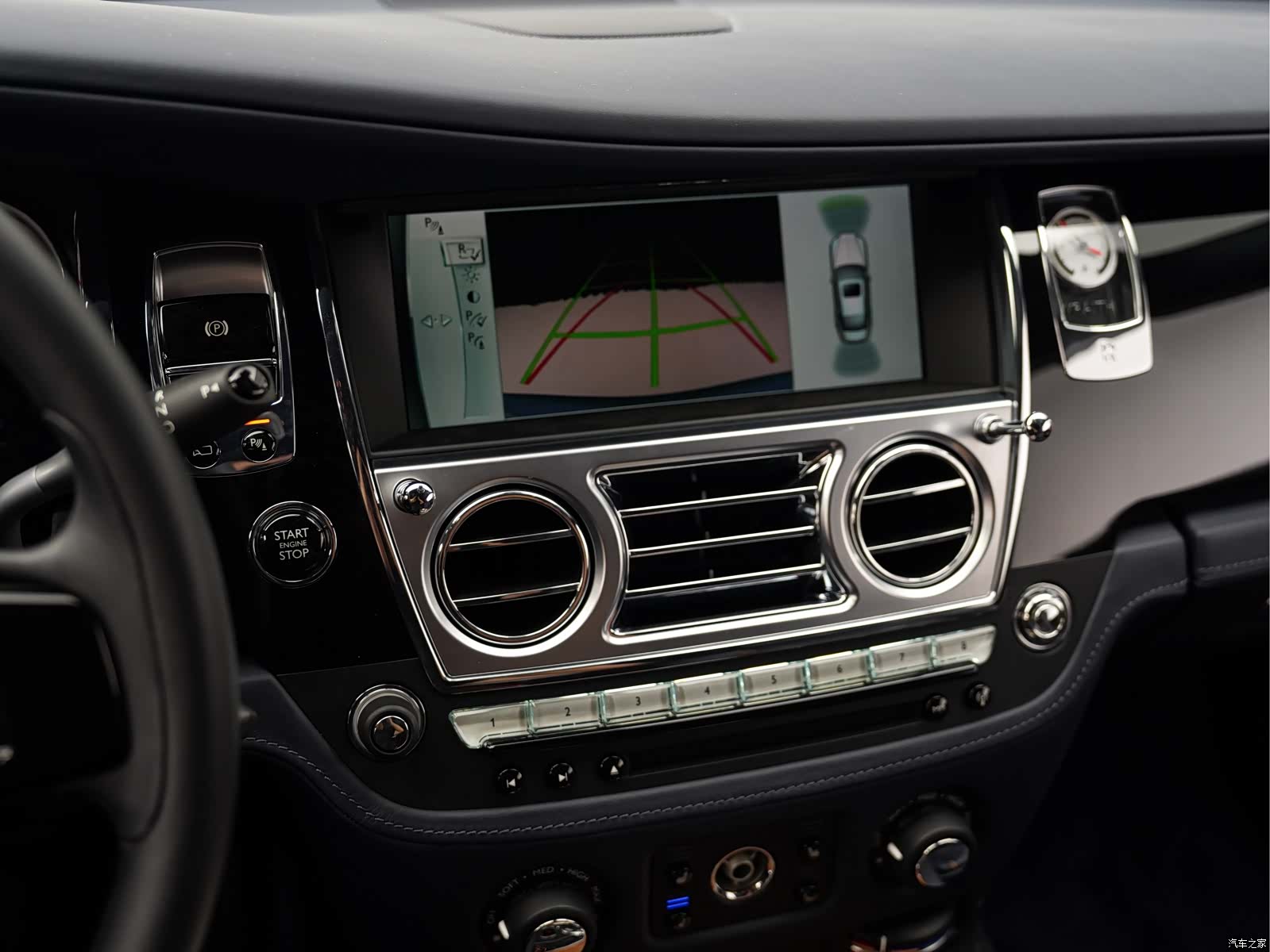 Rolls-Royce Wraith, 2014 17