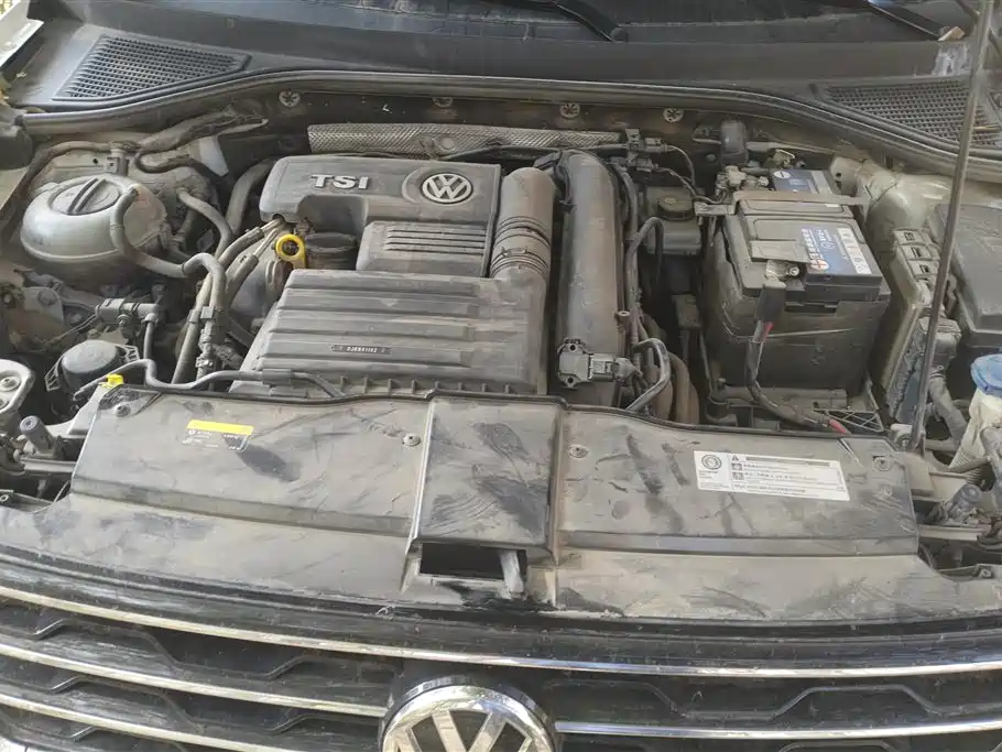 Volkswagen T-ROC exploring Songs