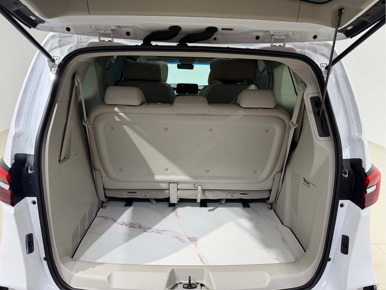 Buick GL8, 2022 15