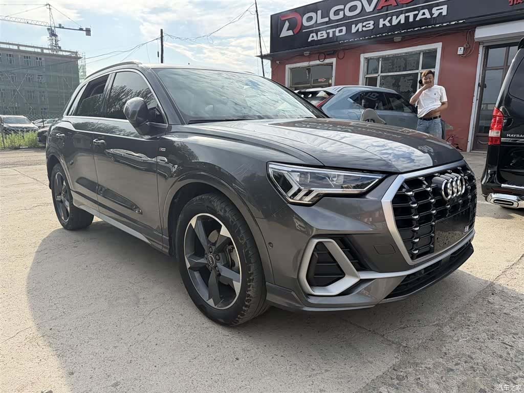 Audi Q3, 2023 3
