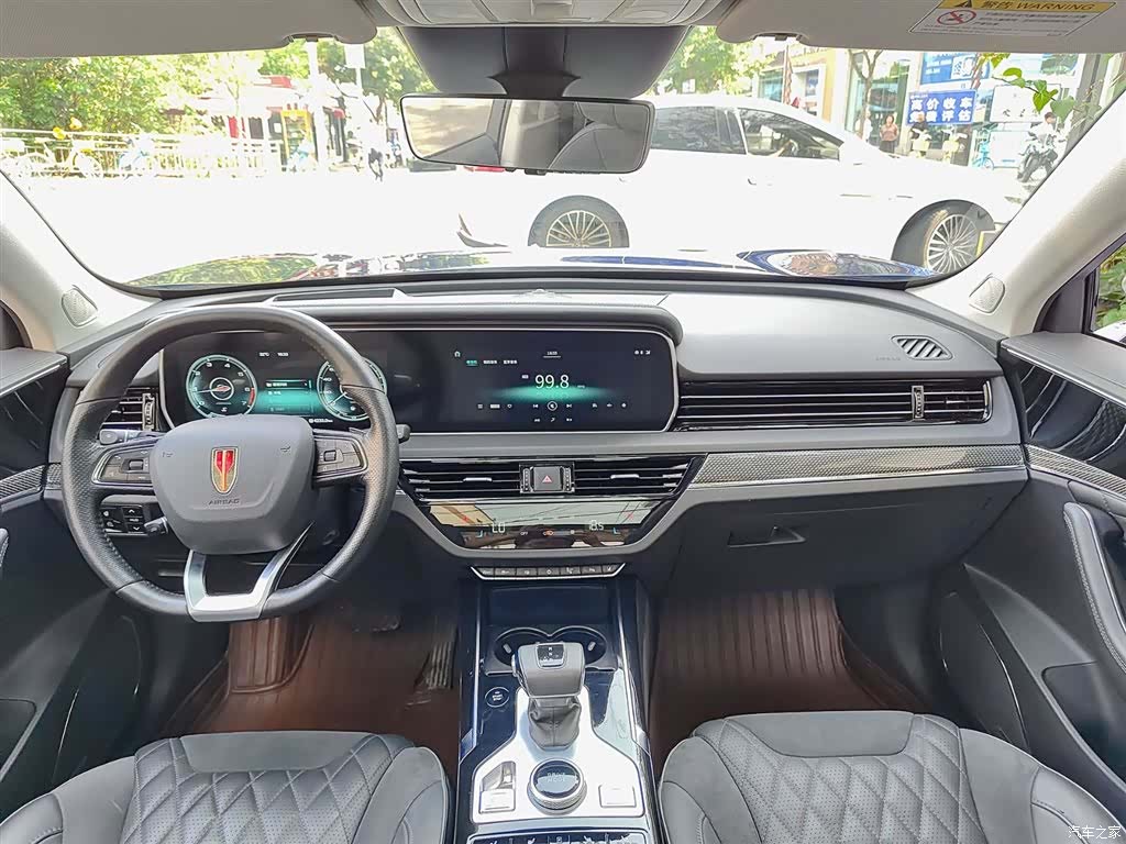 Hongqi HS5, 2020 10
