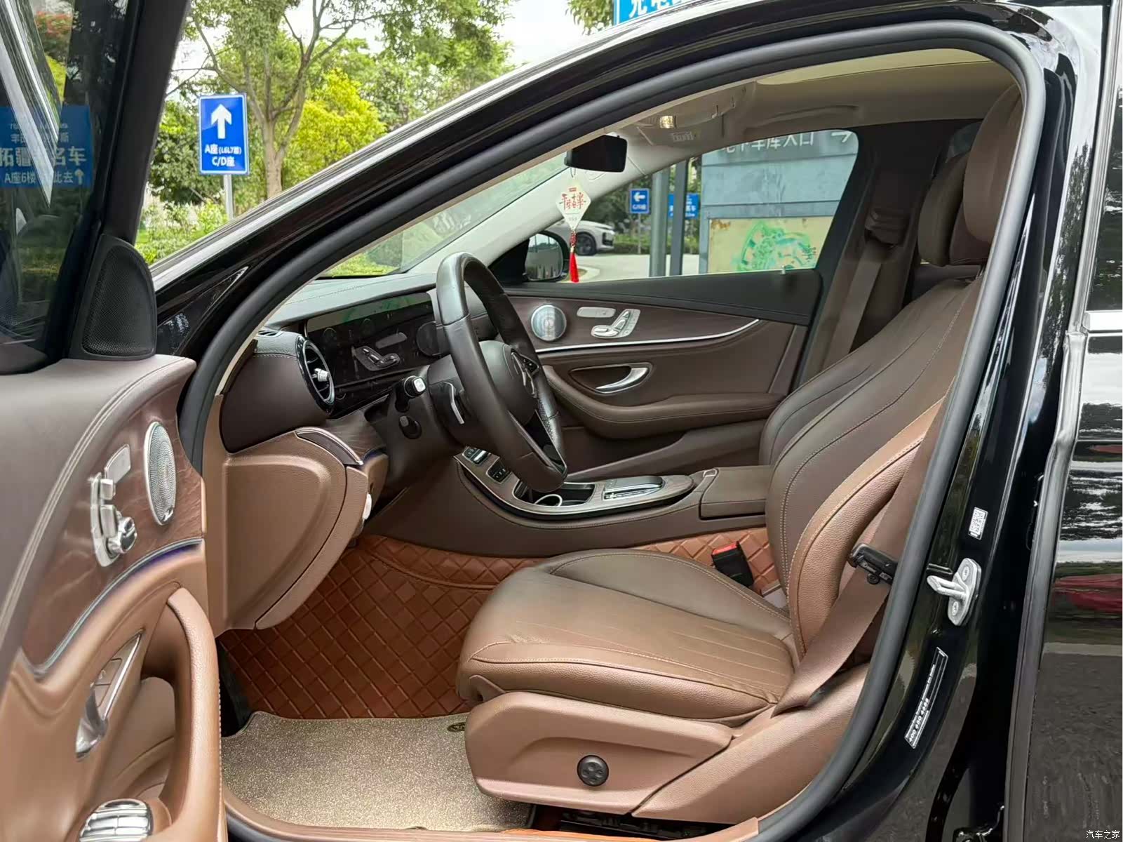 Mercedes-Benz E-Class, 2021 4