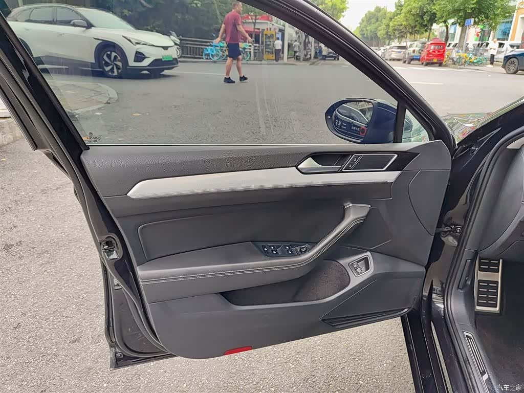 Volkswagen Magotan, 2022 6