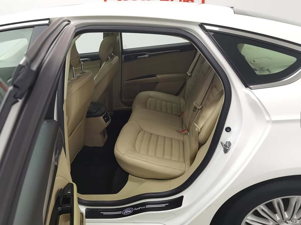 Ford Mondeo, 2015 15