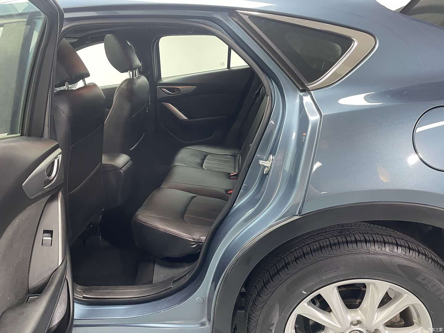 Mazda CX-4, 2018 11