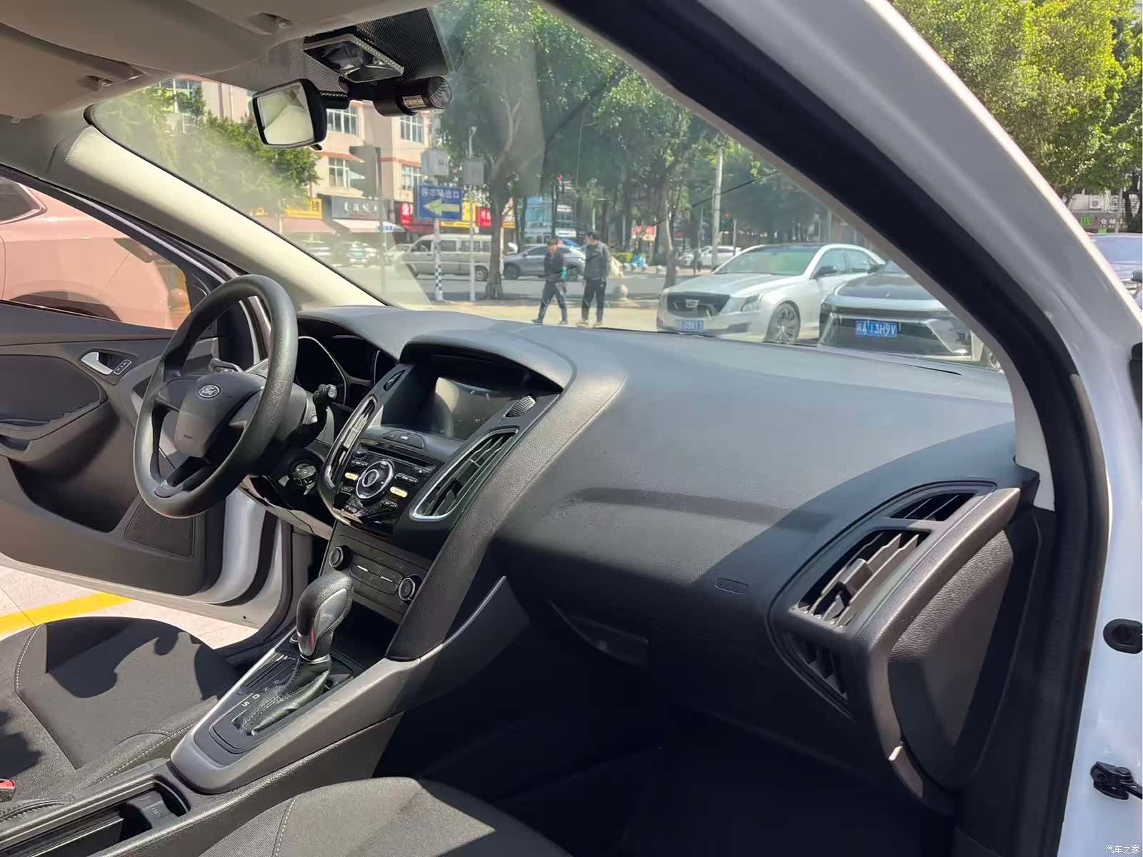 Ford Focus, 2019 28