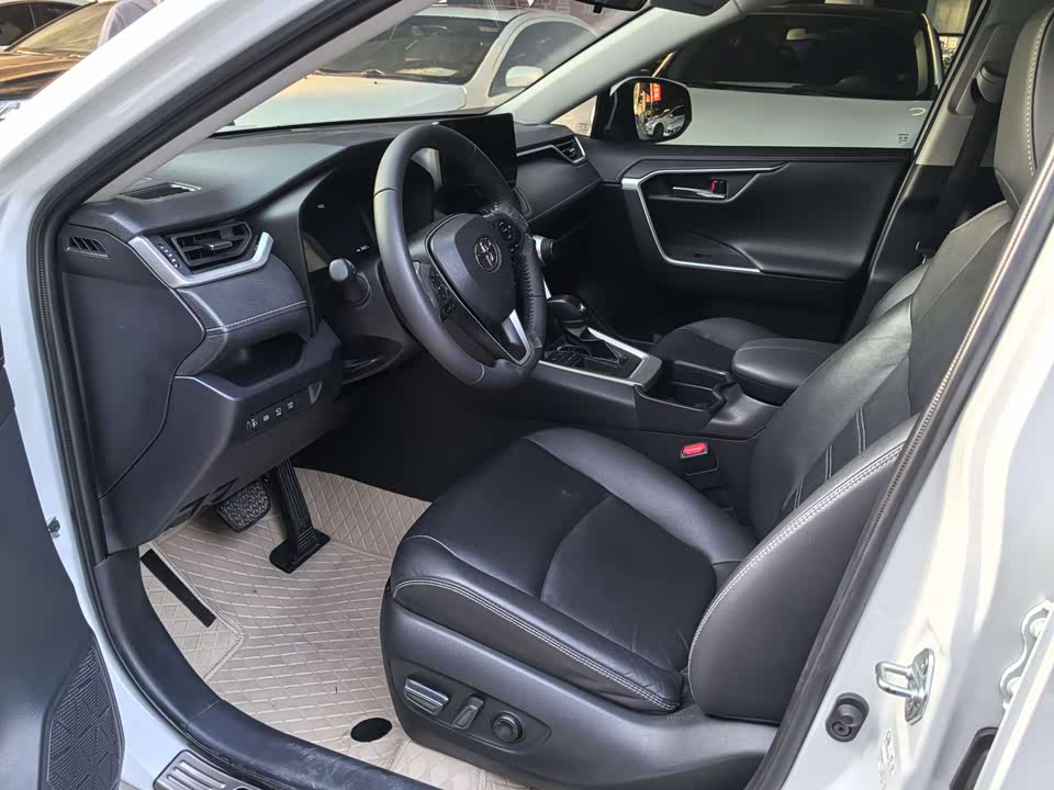 Toyota RAV4 Rongfang