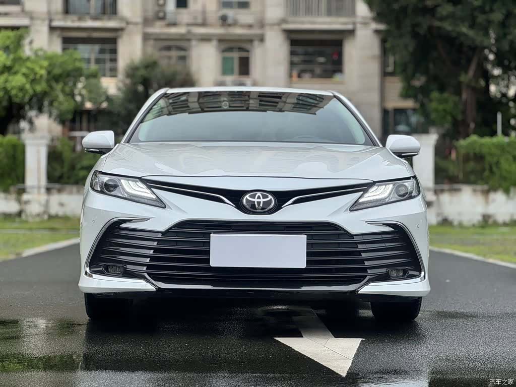 Toyota Camry, 2021 2