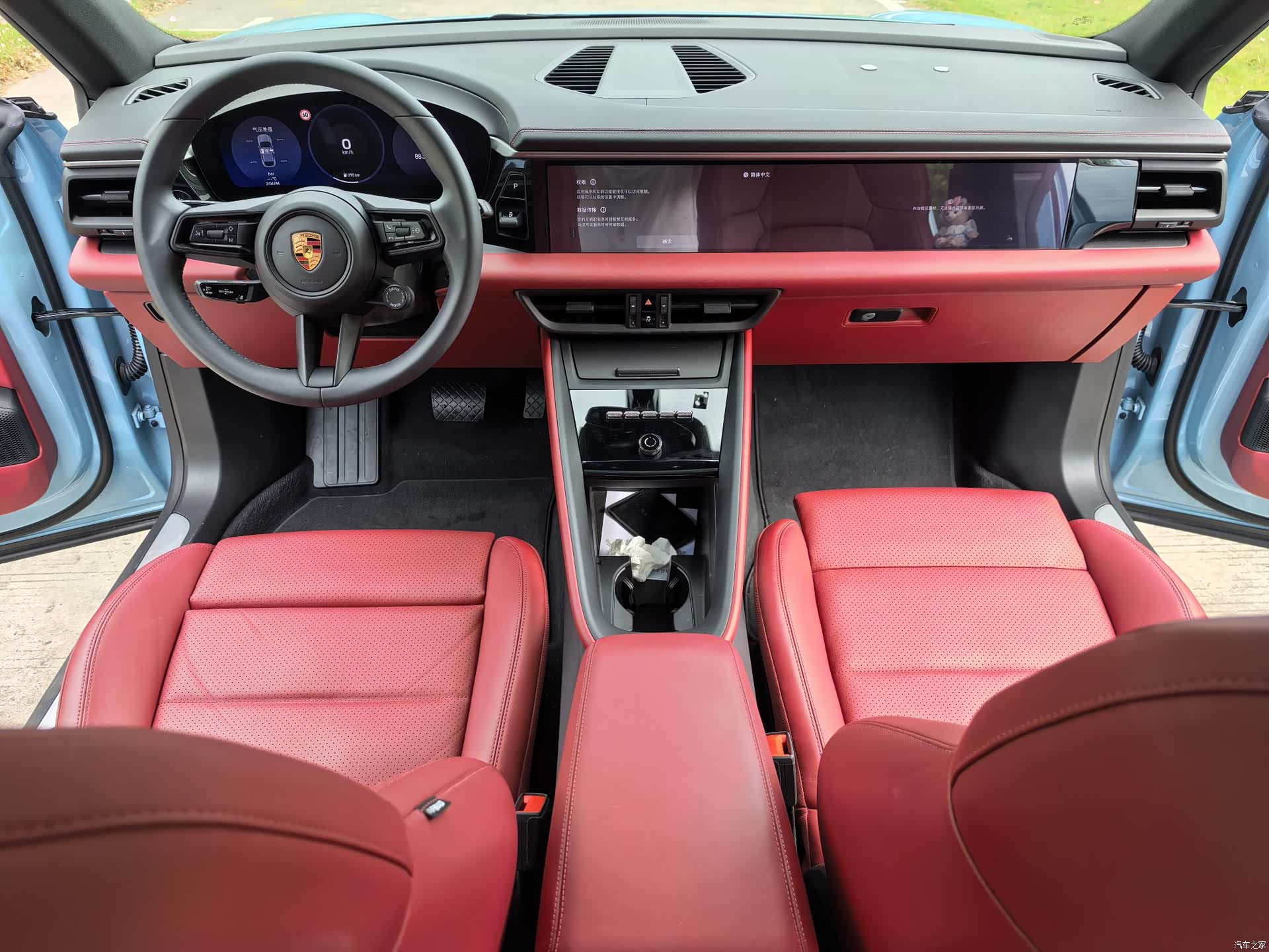 Porsche Macan, 2025 7