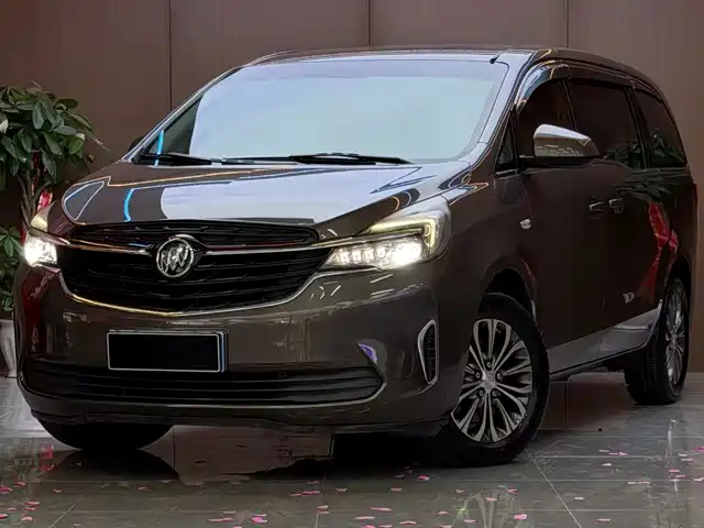Buick GL8 2022 — купить из Китая под заказ