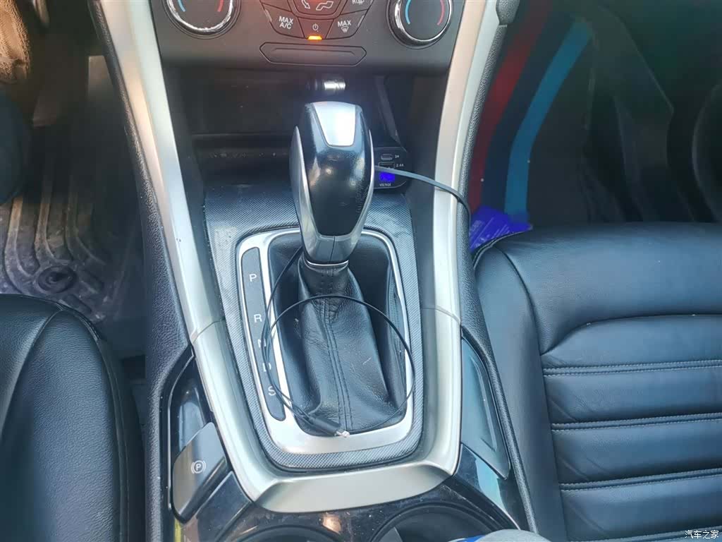 Ford Mondeo, 2015 7