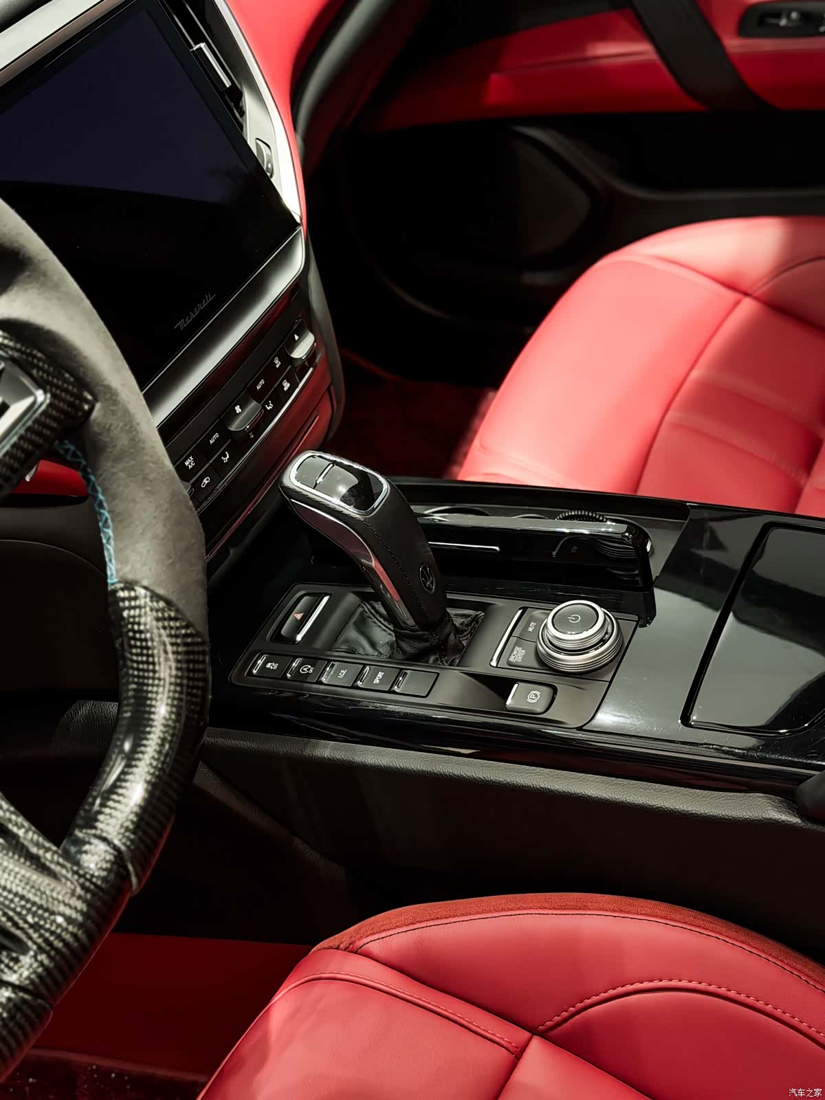 Maserati Ghibli, 2023 13