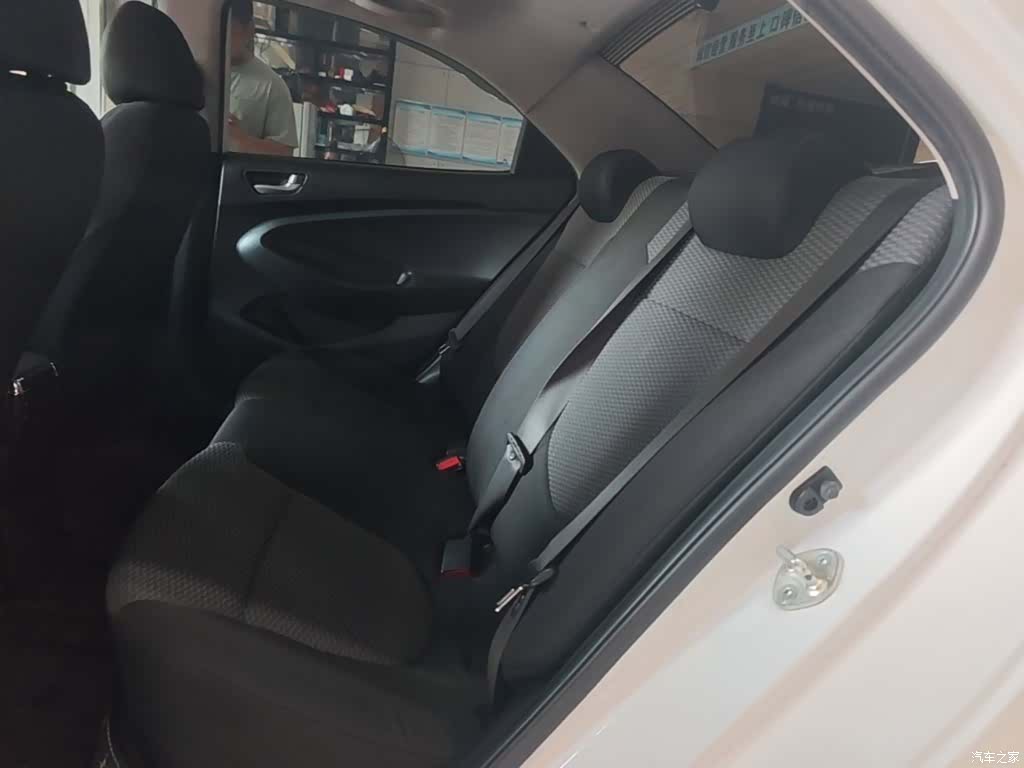 Hyundai V, 2018 17