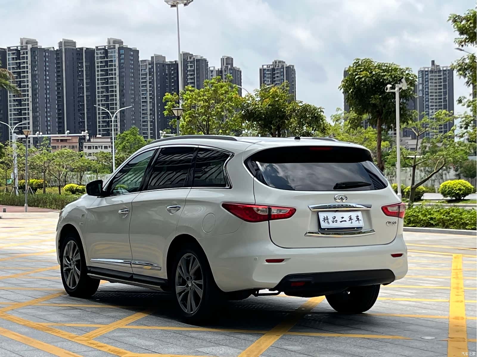 Infiniti QX60, 2014 4
