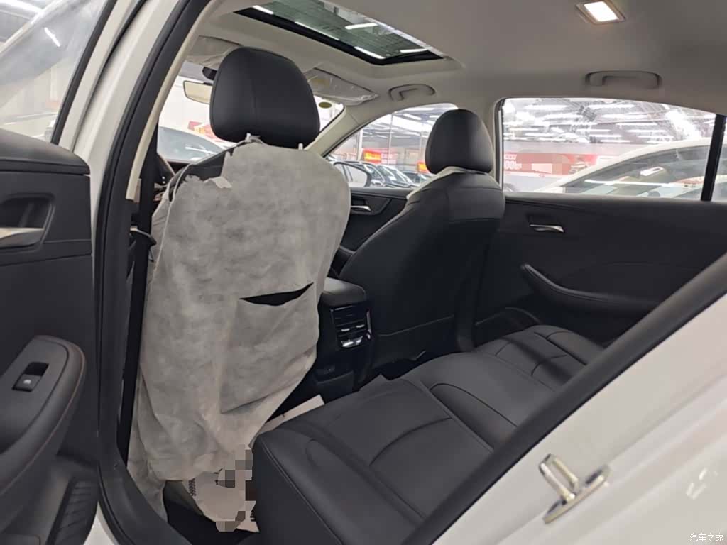 Roewe i5, 2025 17